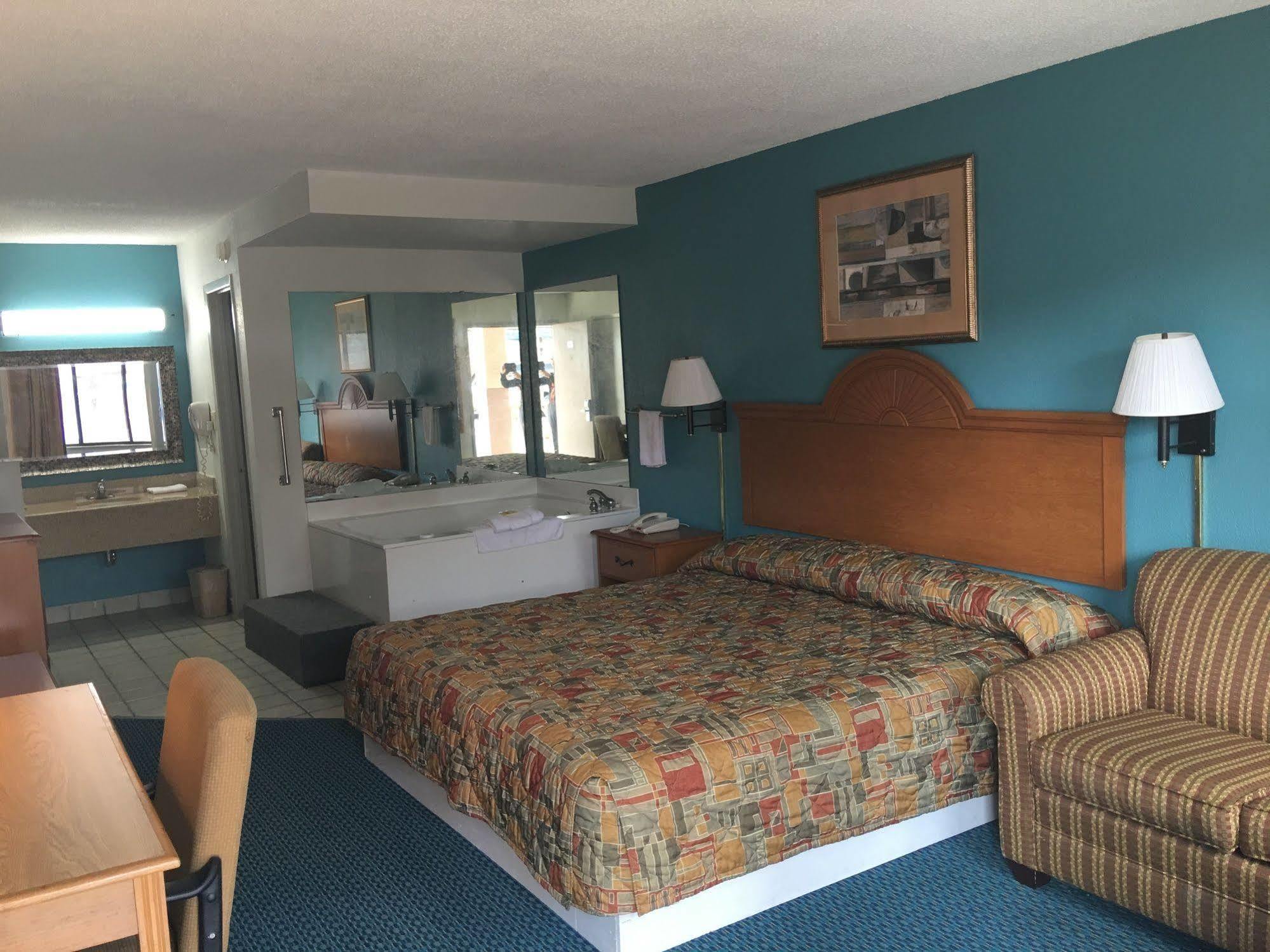 Executive Inn Ferry Pass Bagian luar foto