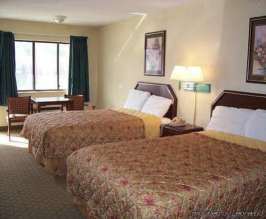 Executive Inn Ferry Pass Bagian luar foto