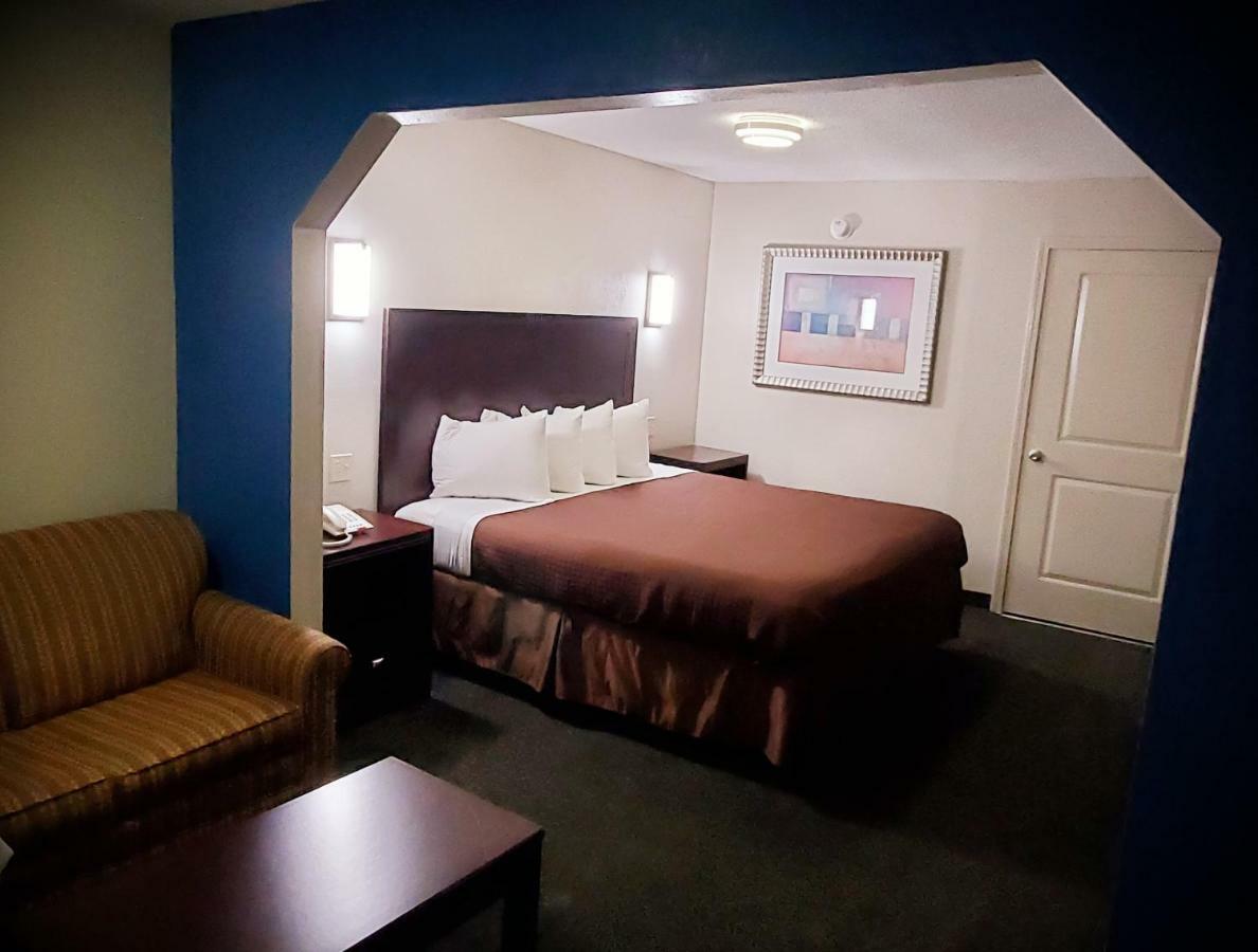 Executive Inn Ferry Pass Bagian luar foto